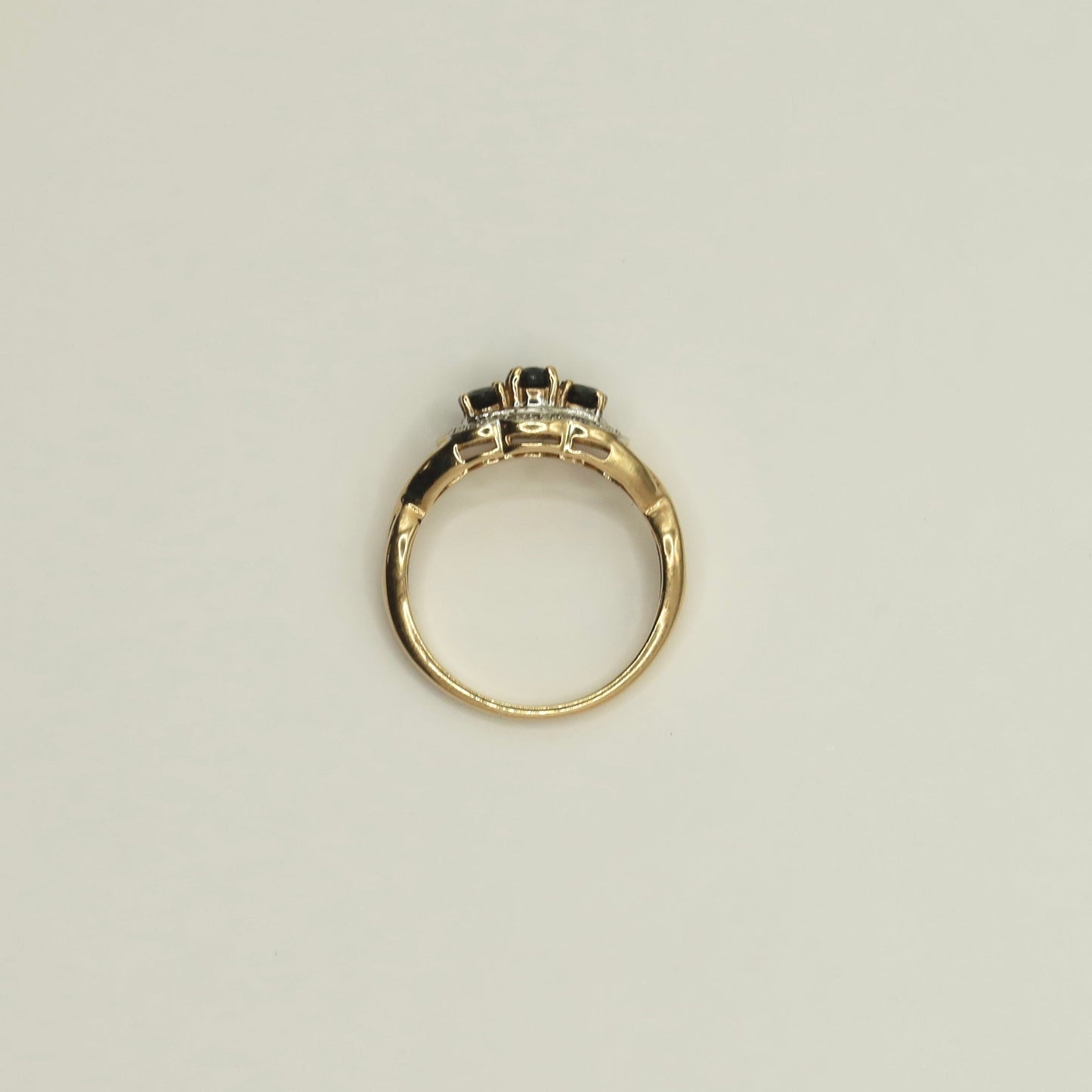 Olivia | Saffier & Diamant Trilogie Ring