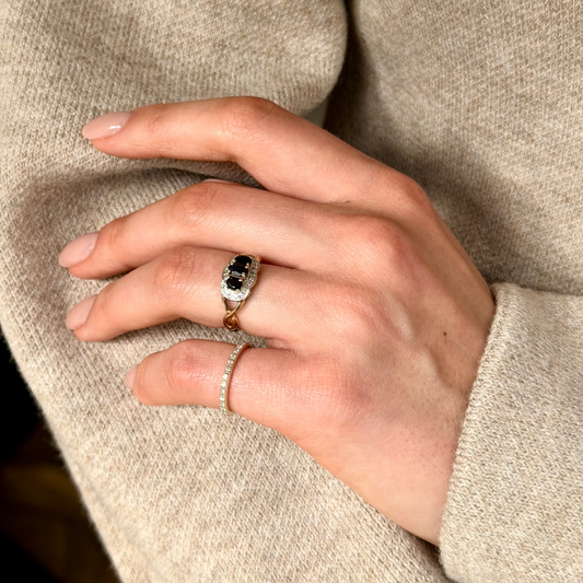 Olivia | Saffier & Diamant Trilogie Ring