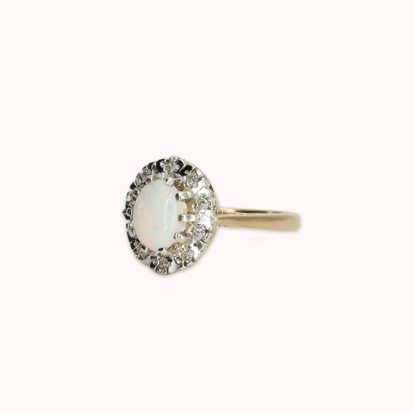Holly | Opaal & Diamant Halo Ring