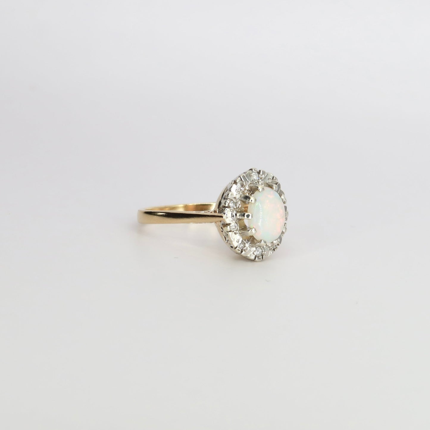 Holly | Opaal & Diamant Halo Ring