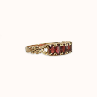 Scarlet | Granaat Rij Ring