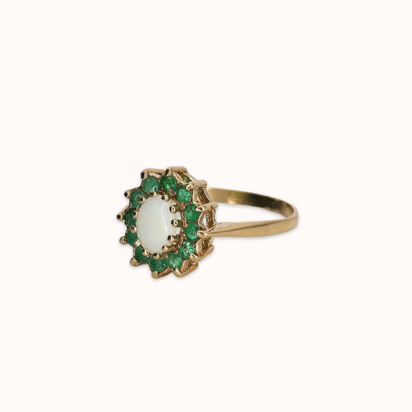 June | Smaragd Halo Ring