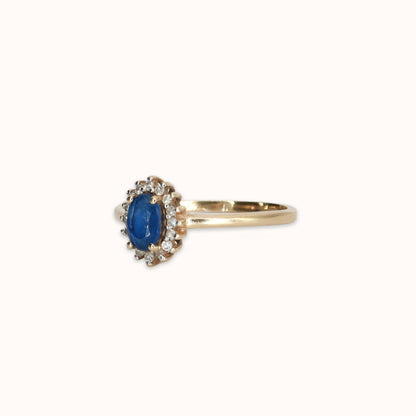 Kae | Saffier & Diamant Halo Ring