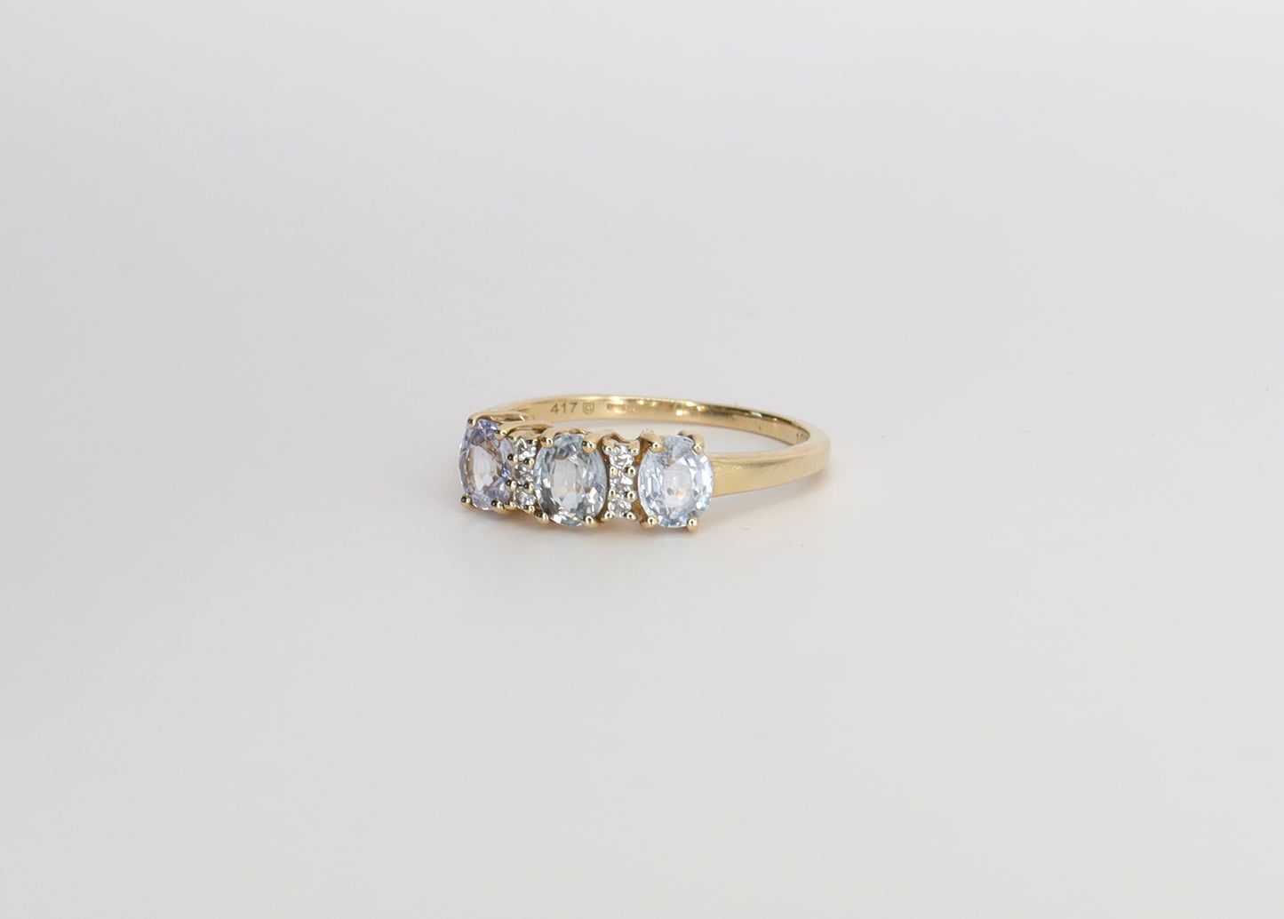 May | Aquamarijn Trilogie Ring