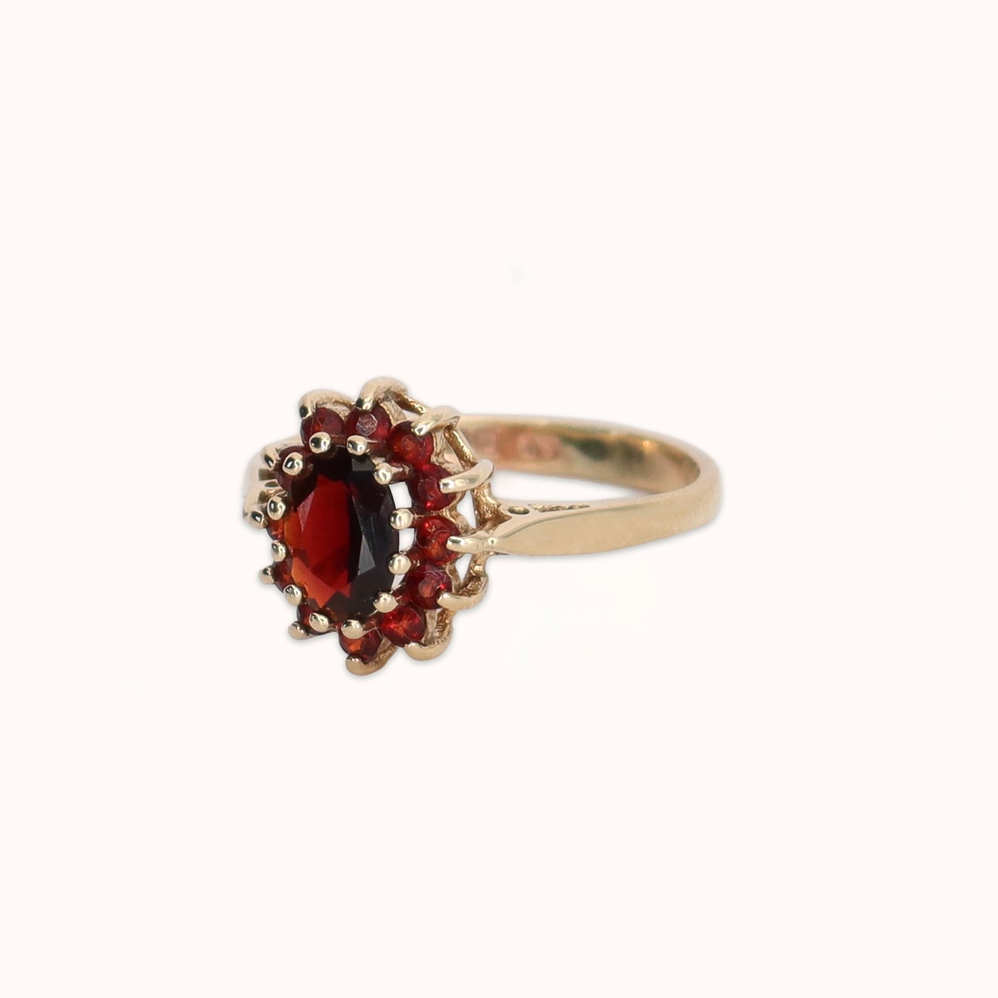 Rosemary | Granaat Bloem Ring