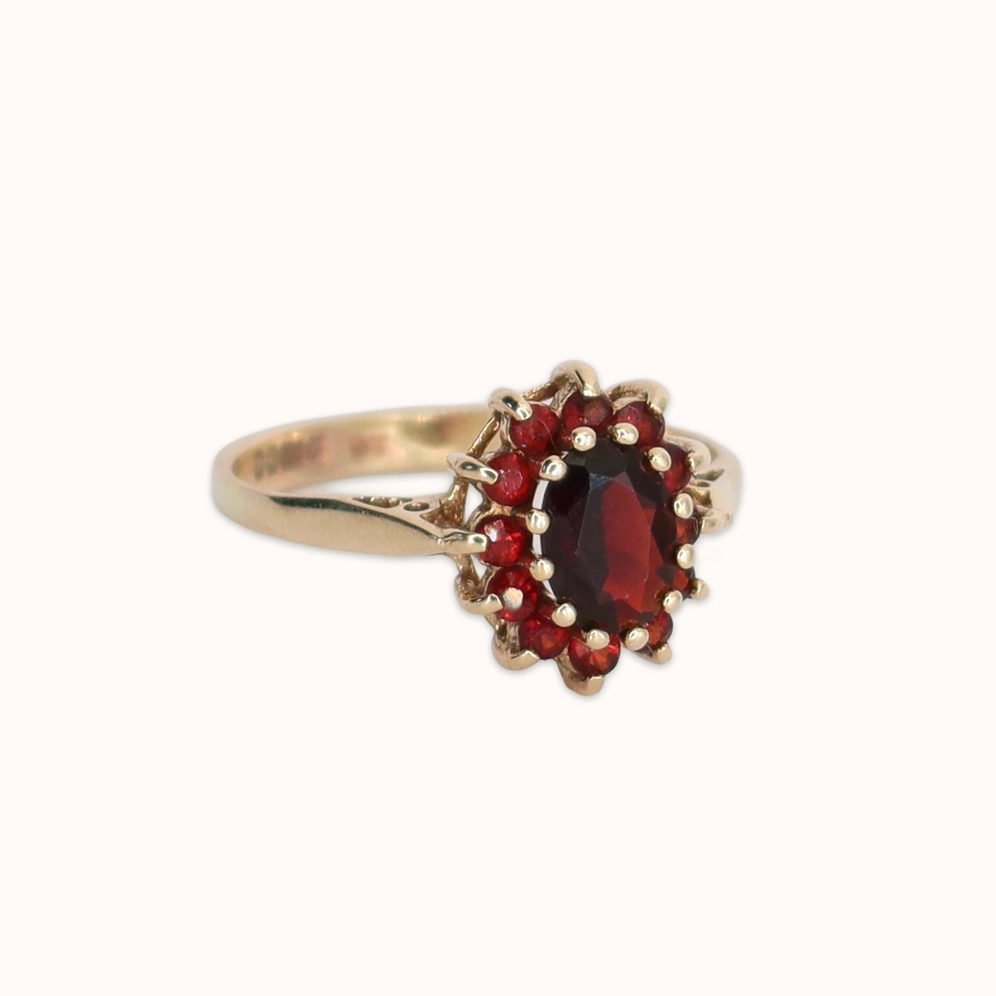 Rosemary | Granaat Bloem Ring