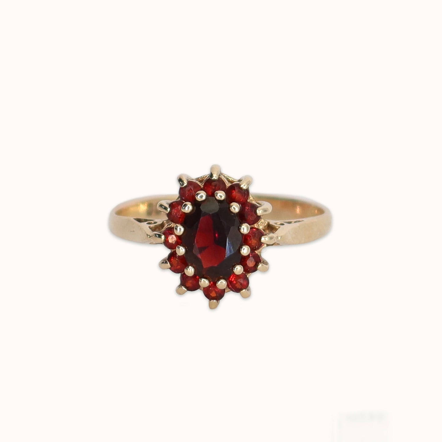 Rosemary | Granaat Bloem Ring